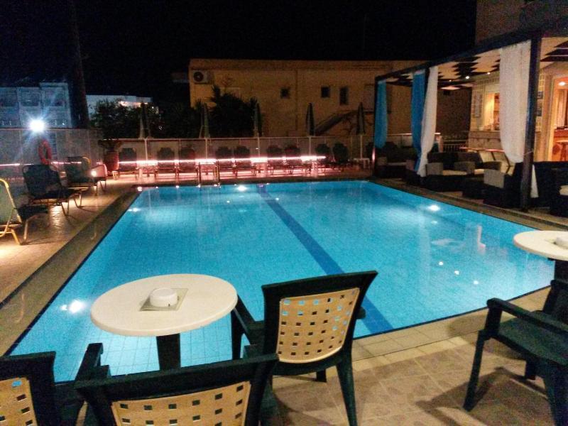 Zannis Hotel Ρέθυμνο Εξωτερικό φωτογραφία